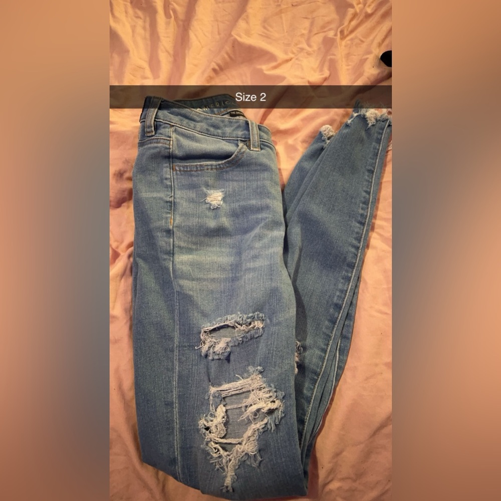 Selling American eagle skinny jeans size 2
